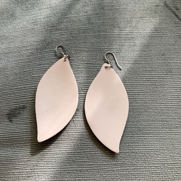 Lightweight Leaf Earrings - Picture 2 of 2